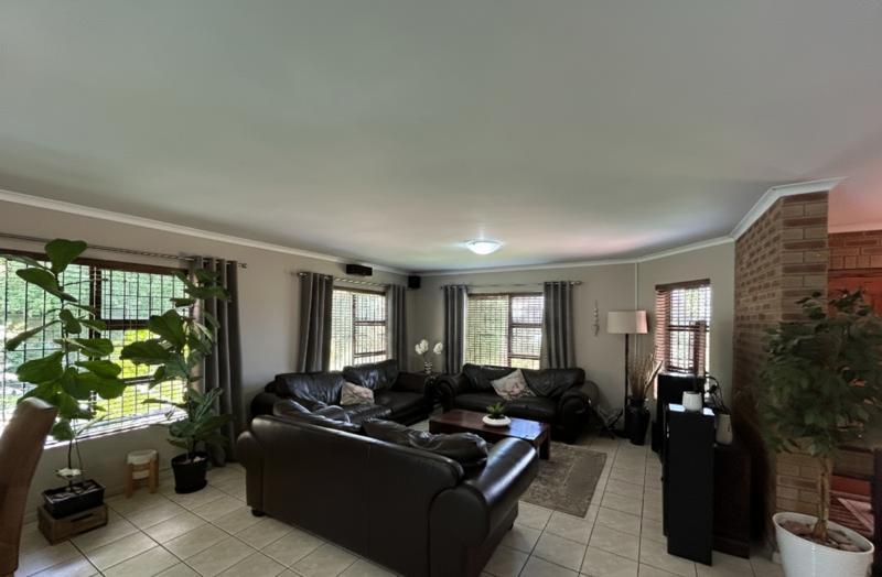 To Let 4 Bedroom Property for Rent in D